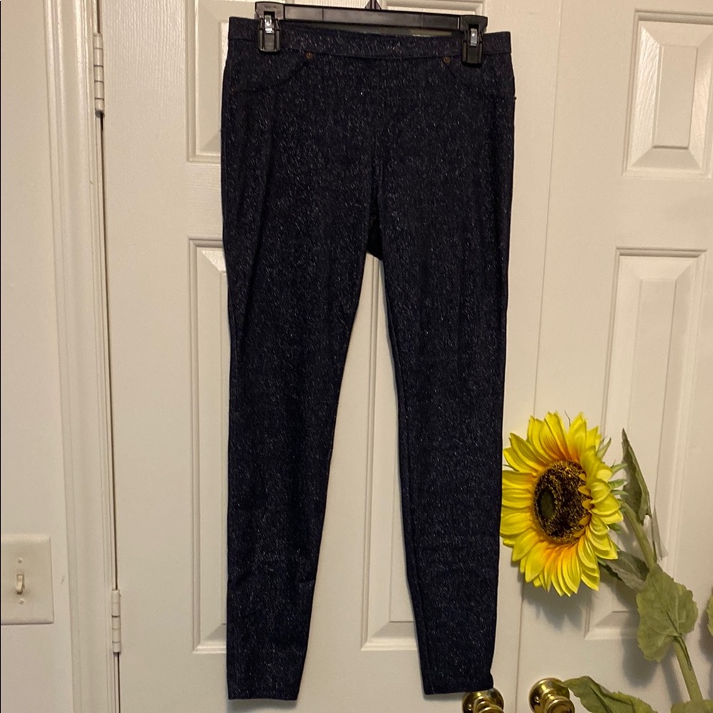 By Simply Vera wang leggings Sz S.  Sparkling.